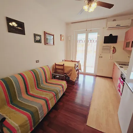 Berlino Apartment, Posto Auto Giulug Rif A206 Apartament *