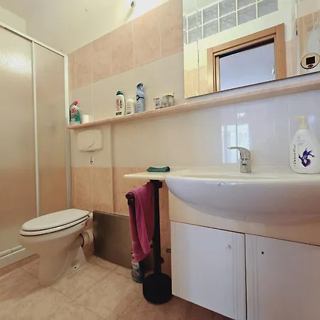 Berlino Apartment, Posto Auto Giulug Rif A206 *