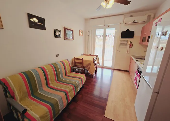 Berlino Apartment, Posto Auto Giulug Rif A206 公寓 *